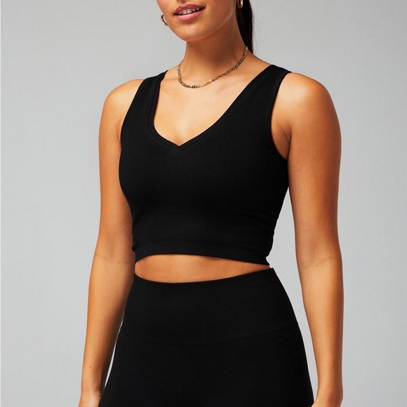 Fabletics Tops - FABLETICS Women's Cloud Seamless V-Neck Crop Tank